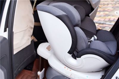 小米生态链qborn儿童安全座椅,亲测用到12岁没问题