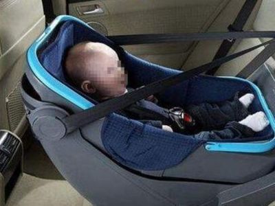 可怕！急刹车导致3岁娃被安全带勒断肠，儿童安全座椅的重要性不容忽视